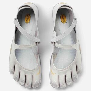 Vibram Women's V-Soul Silver FiveFingers